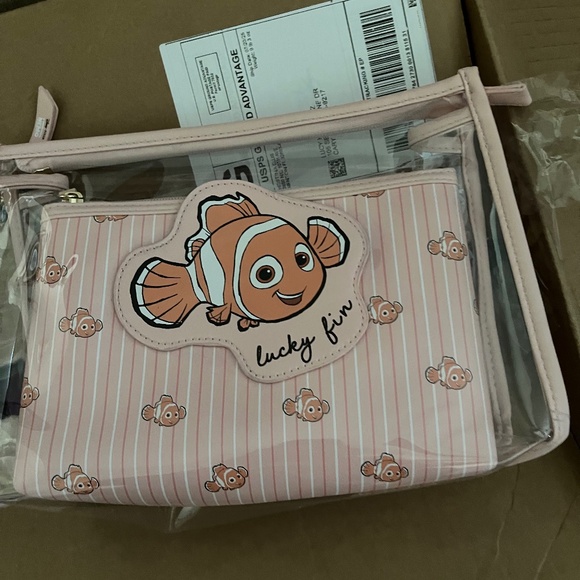 Finding Nemo cosmetic bag - Picture 1 of 1